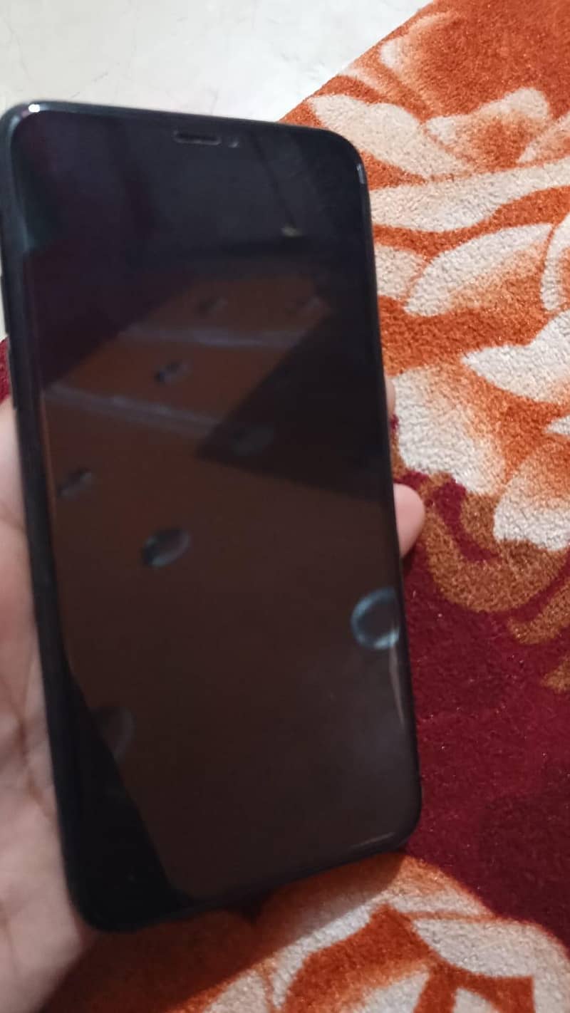 Apple iPhone 11 Pro Max 3