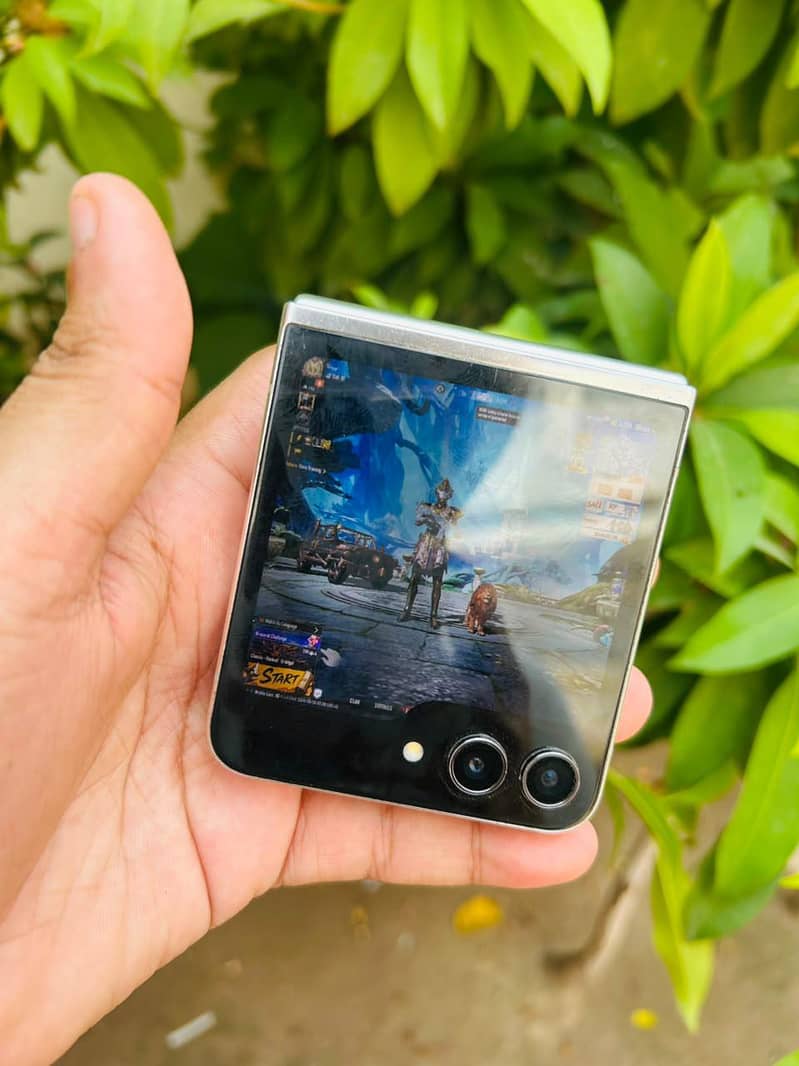 Samsung Mobile Z Flip 5 7