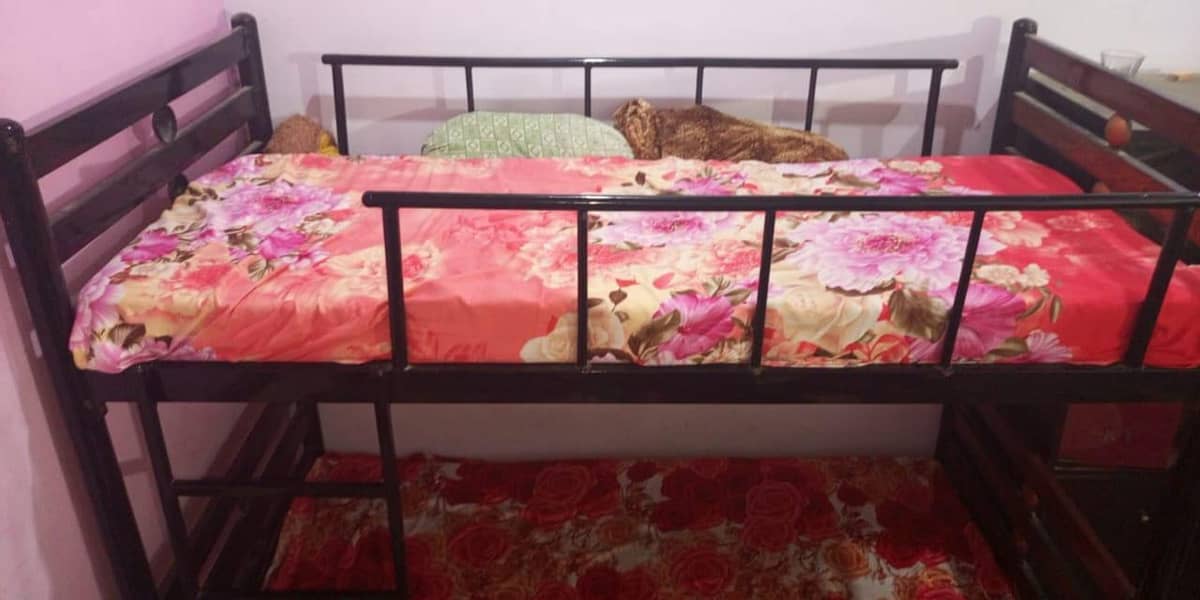 metal bunk bed 0
