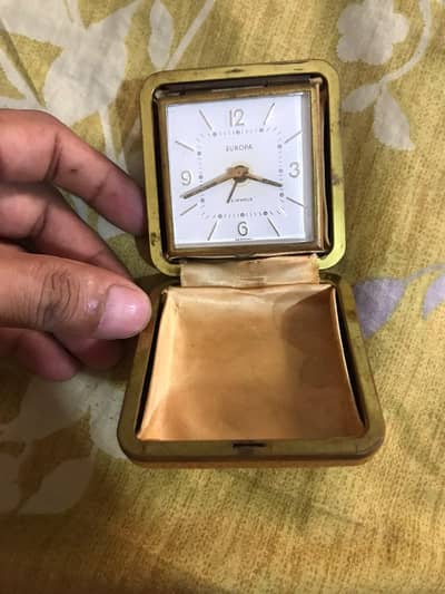Europe 2 jewels travel clock