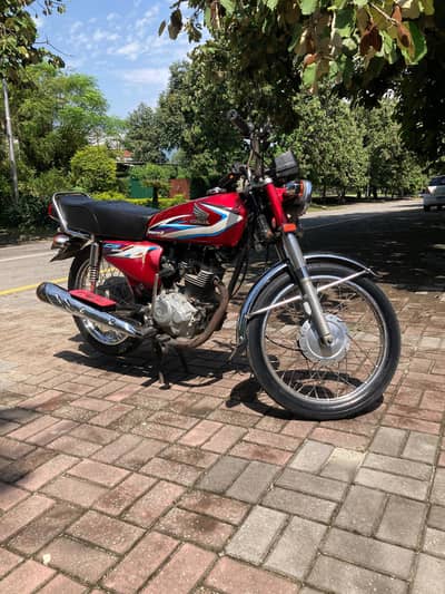 all ok bike ha koi masla nahi ha bio matric available ha