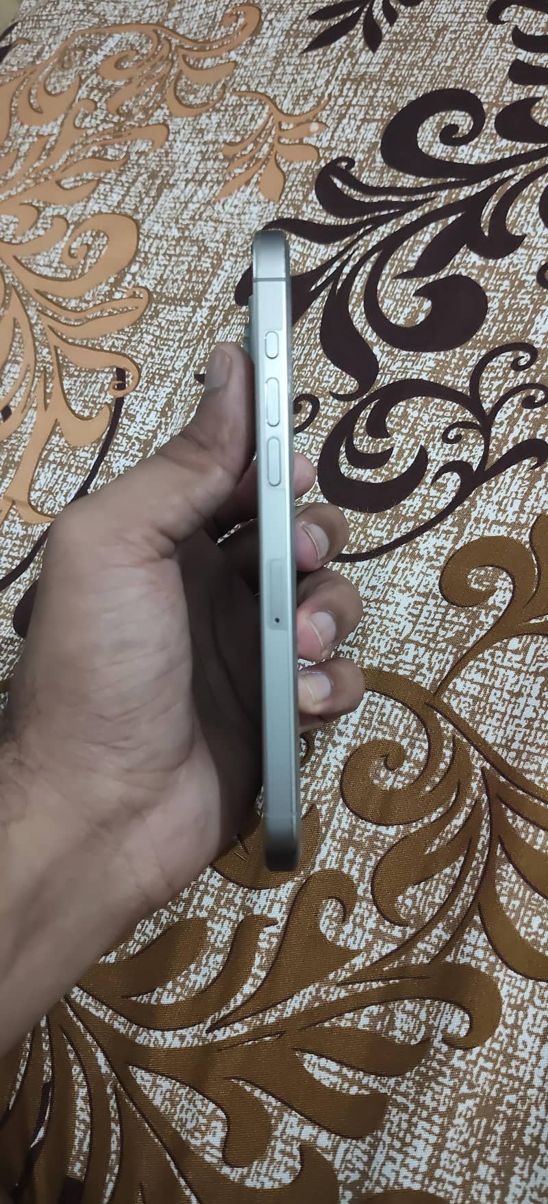 Apple iPhone 15 Pro Max 3