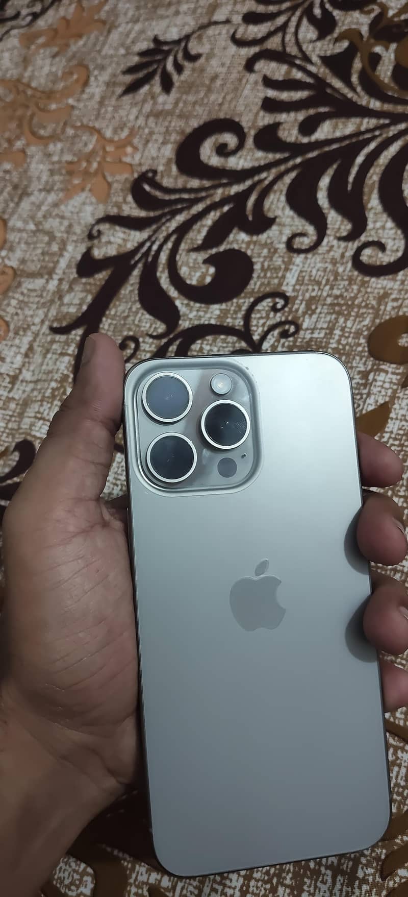 Apple iPhone 15 Pro Max 5