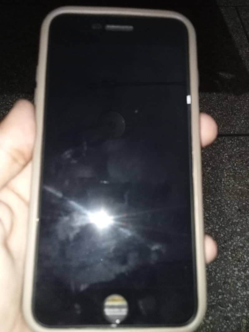 Apple iPhone 8 Plus 1
