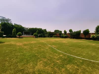 10 Marla Plot For Sale
