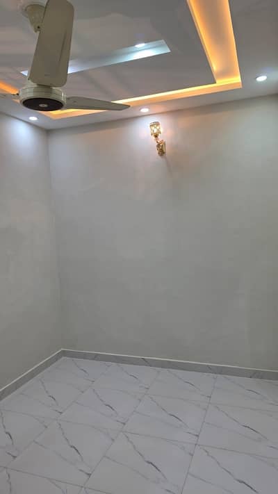 10 Marla Owner Build House For Sale