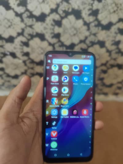Infinix Hot 8 Lite