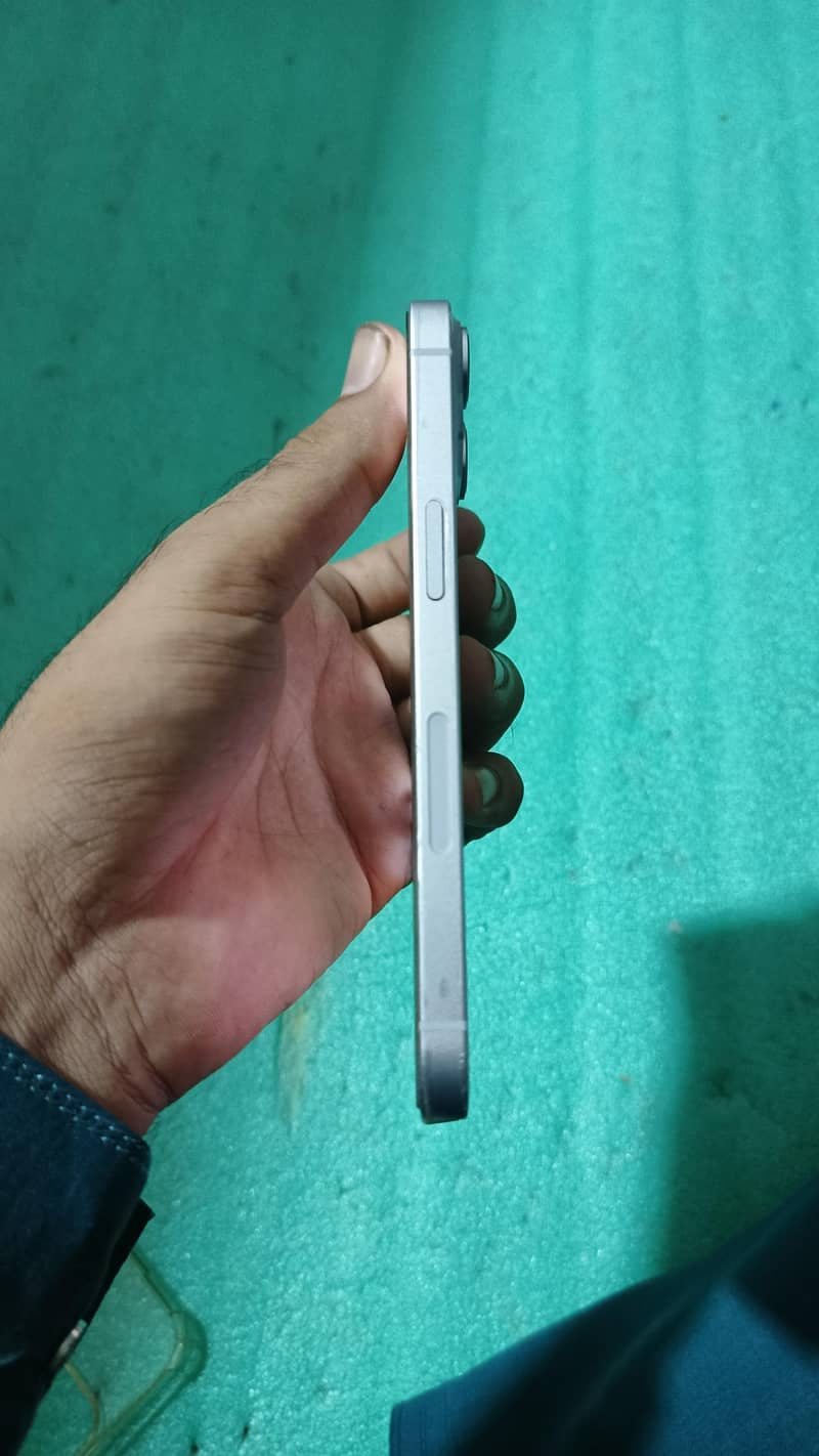 Apple iPhone 14 1