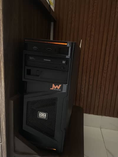 Gaming pc for sale (few months used)