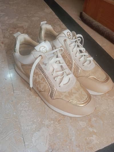Micheal Kors Georgie Trainers (Beige/Brown)