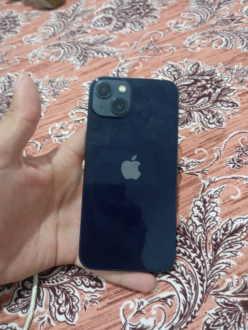 Apple iPhone 13 1