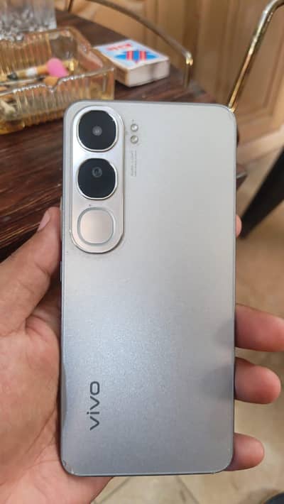 Vivo Y200