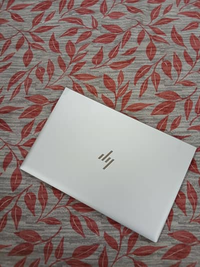 Hp 845 Razon 8/256 gb in best condition