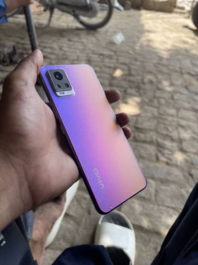 Vivo V20