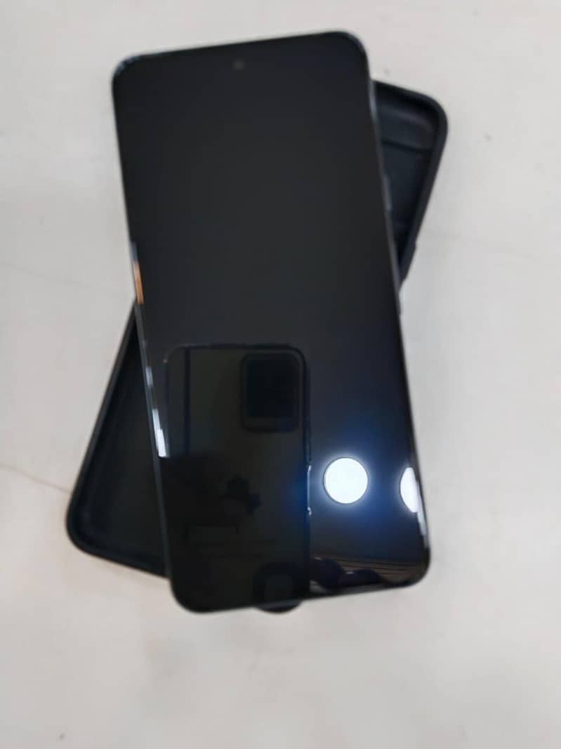 Google Pixel 8 2