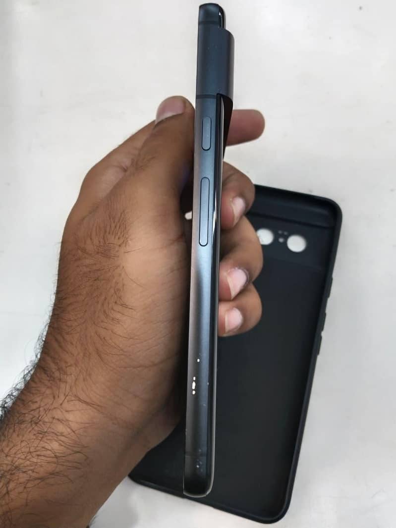 Google Pixel 8 3