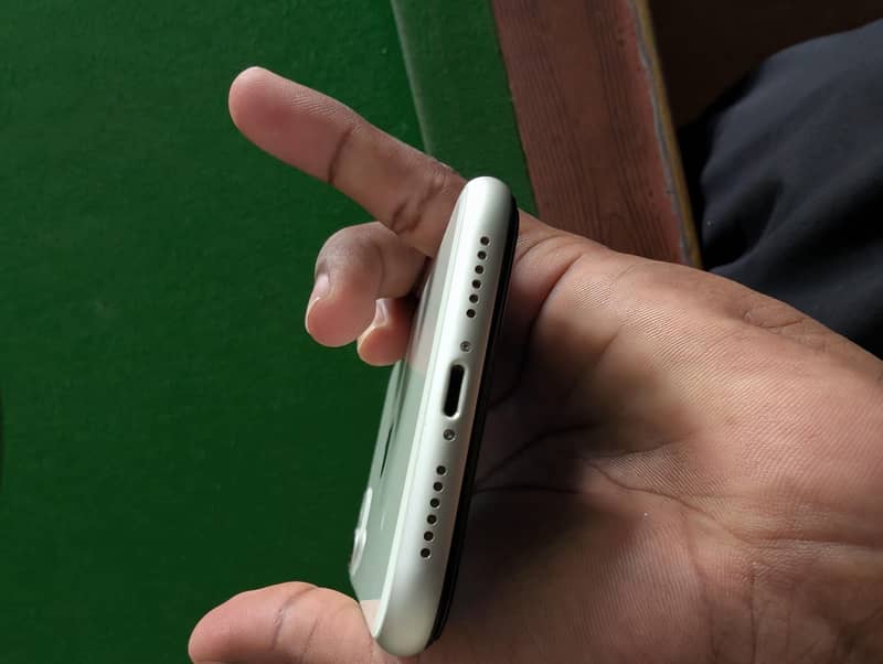 Apple iPhone 11 2