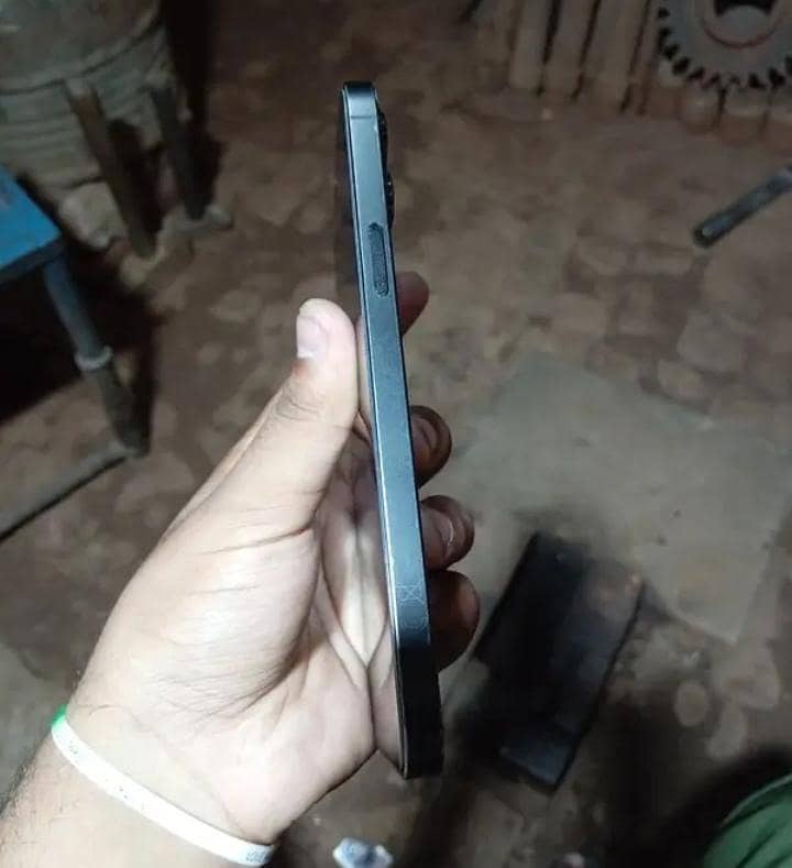 Apple iPhone 12 Pro Max 5