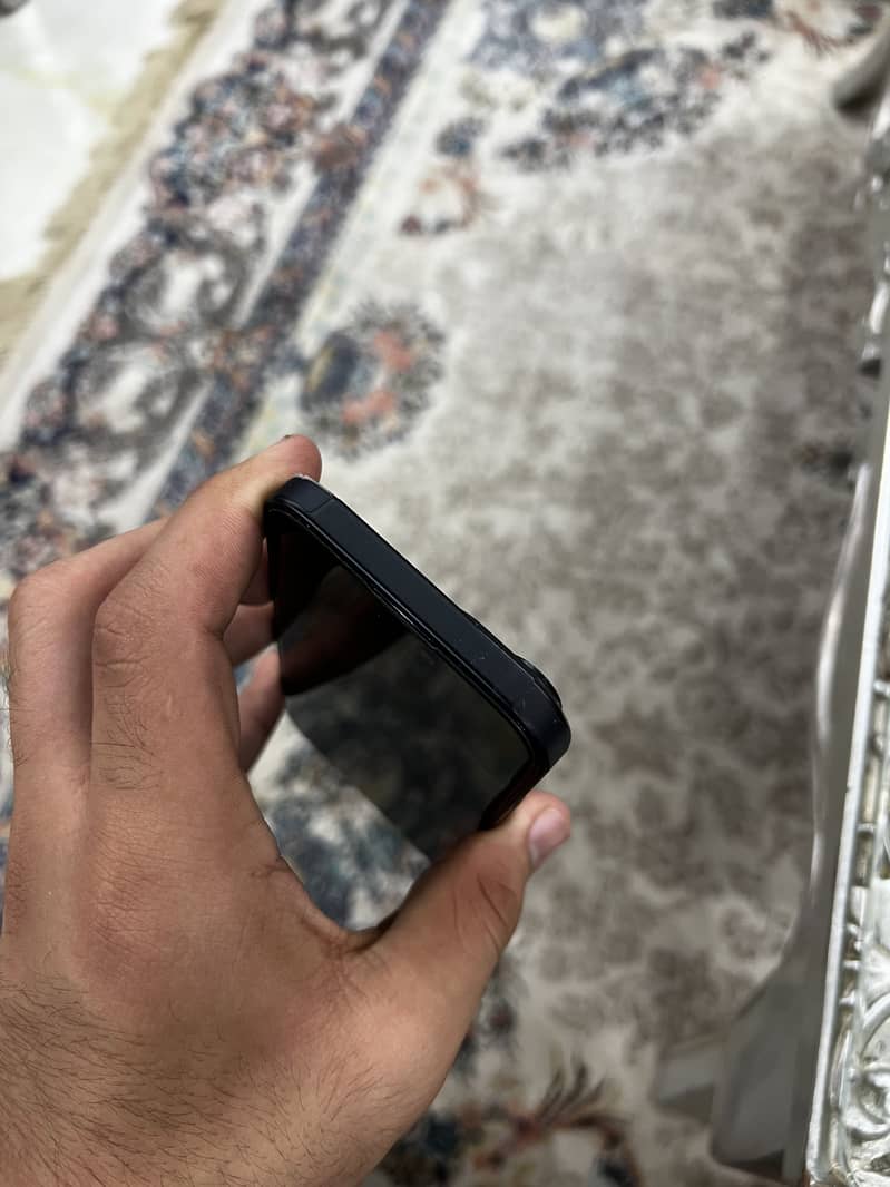 Apple iPhone 15 3