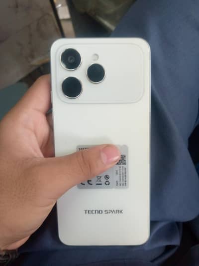 Tecno spark 40 6.128 5 months warranty hai