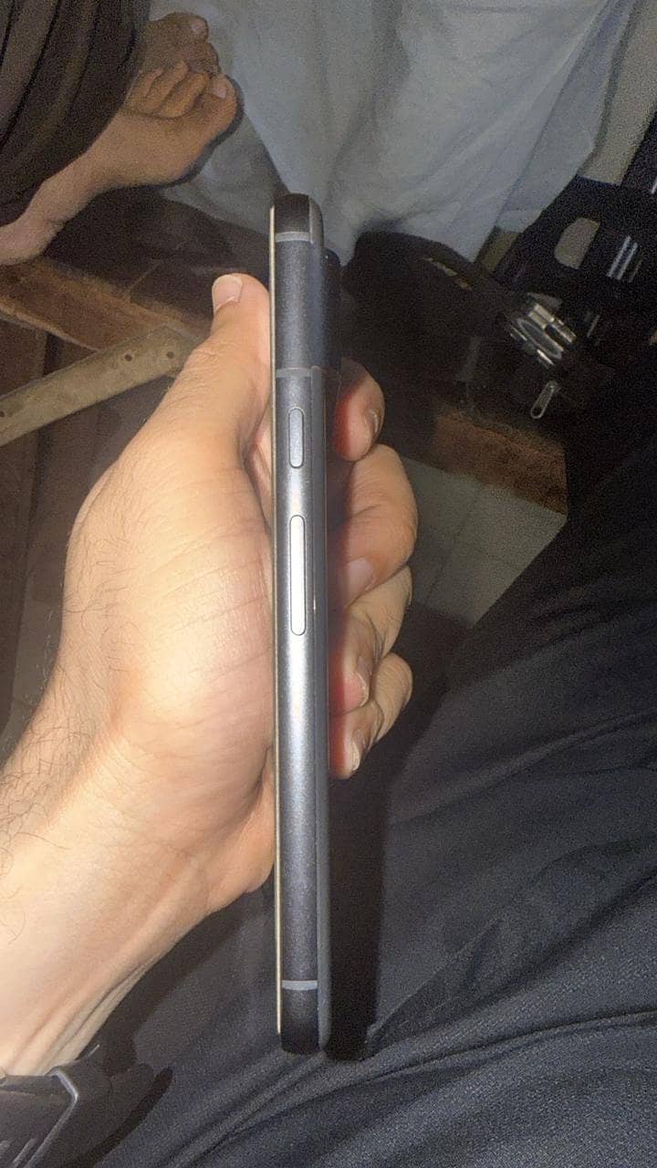 Google Pixel 8 3