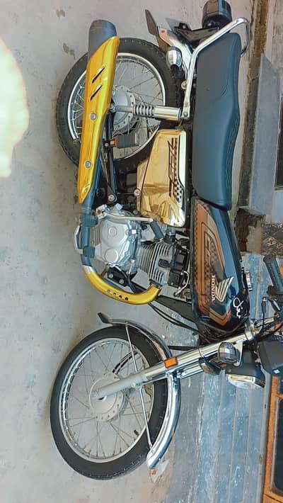 Honda CG125 Gold edition