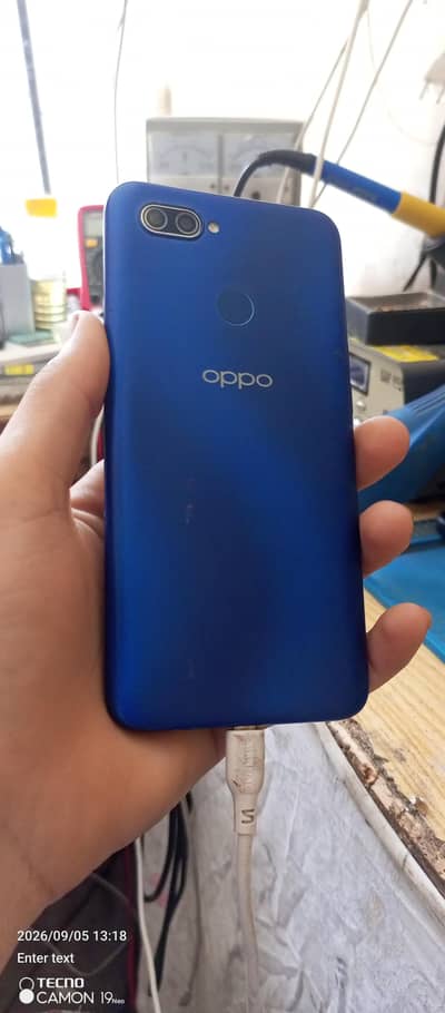 OPPO A12