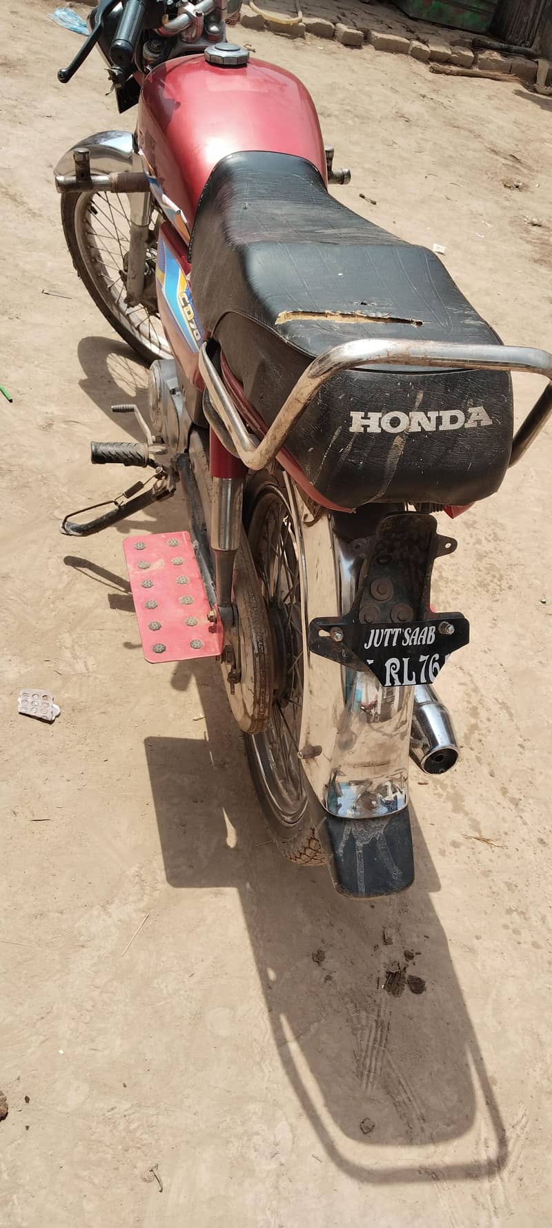 CD 70 2012 modl 3