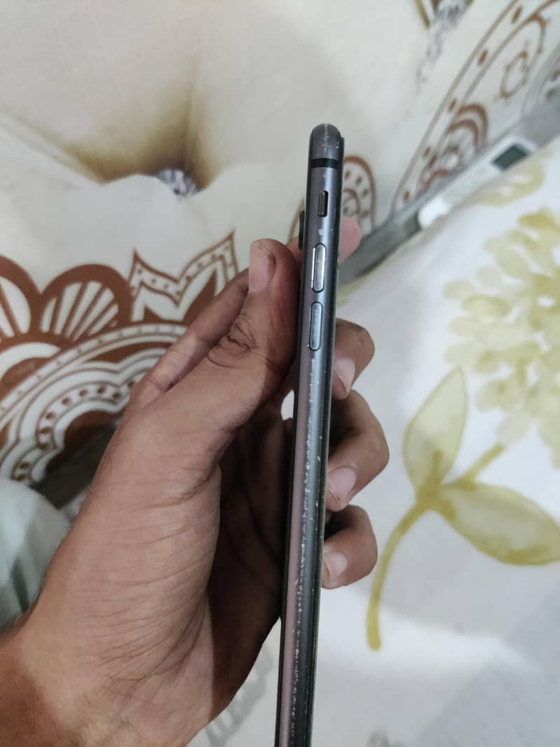 Apple iPhone 8 Plus 2