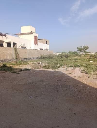 600 Square Yards Residential Plot Available For Sale In Gulshan-E-Roomi If You Hurry