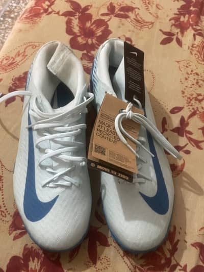 Brand new Original nike football shoes for sale