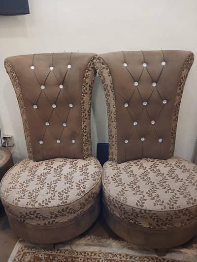 coffee chairs with center table