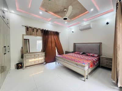 10 MARLA NEWLY UPPER PORTION FULLY FURNISHED IN DHA PHASE 3