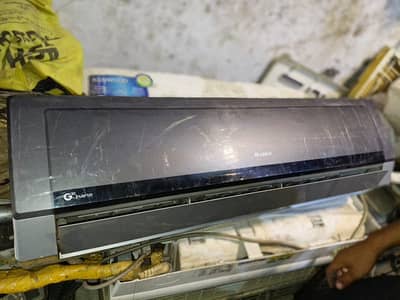 2 ton gree 10 by 10