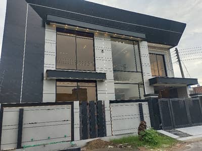 7 Marla Double Story House Fr Sale Brand New Home Ideal And Hot Loction Carpet Road Water Electercity Available Corrnir House 3D Ultra Model Desgine Like A Spanish Look Luxury House Like A Dream House Double Hite House Auto Satreas Lights Gated Society 24 Security