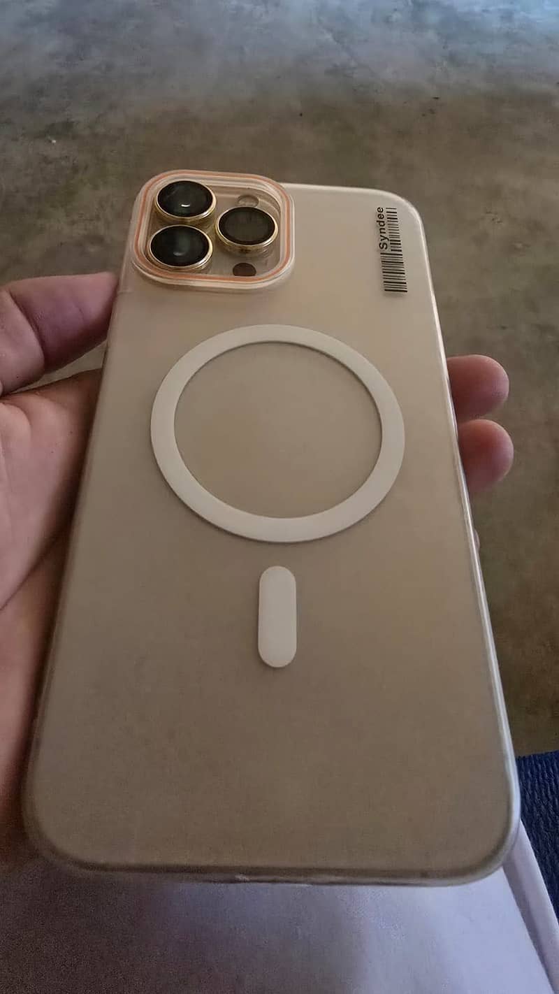 Apple iPhone 13 Pro Max 3