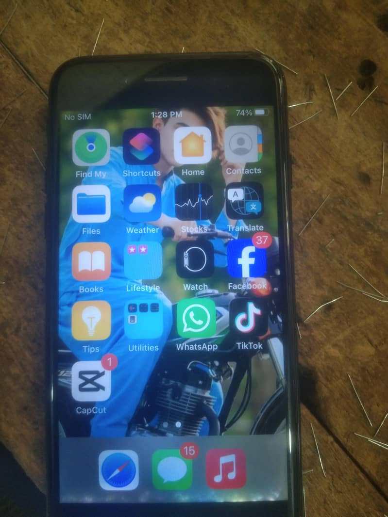 Apple iPhone 7 4