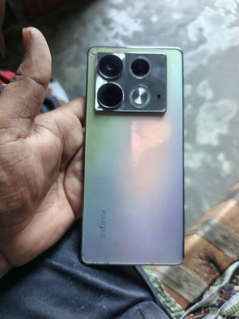Infinix Note 40 0