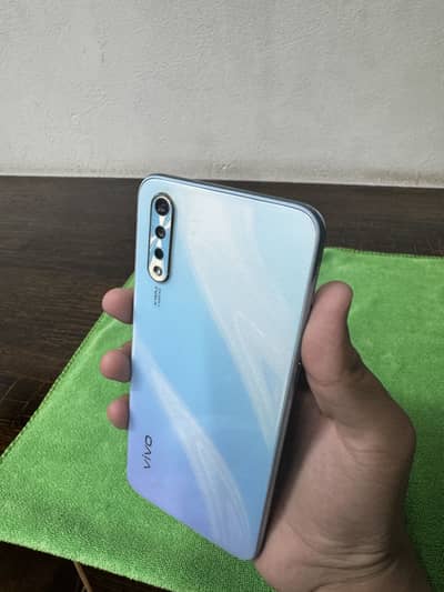 Vivo S1 / 4ram / 128gb / with box