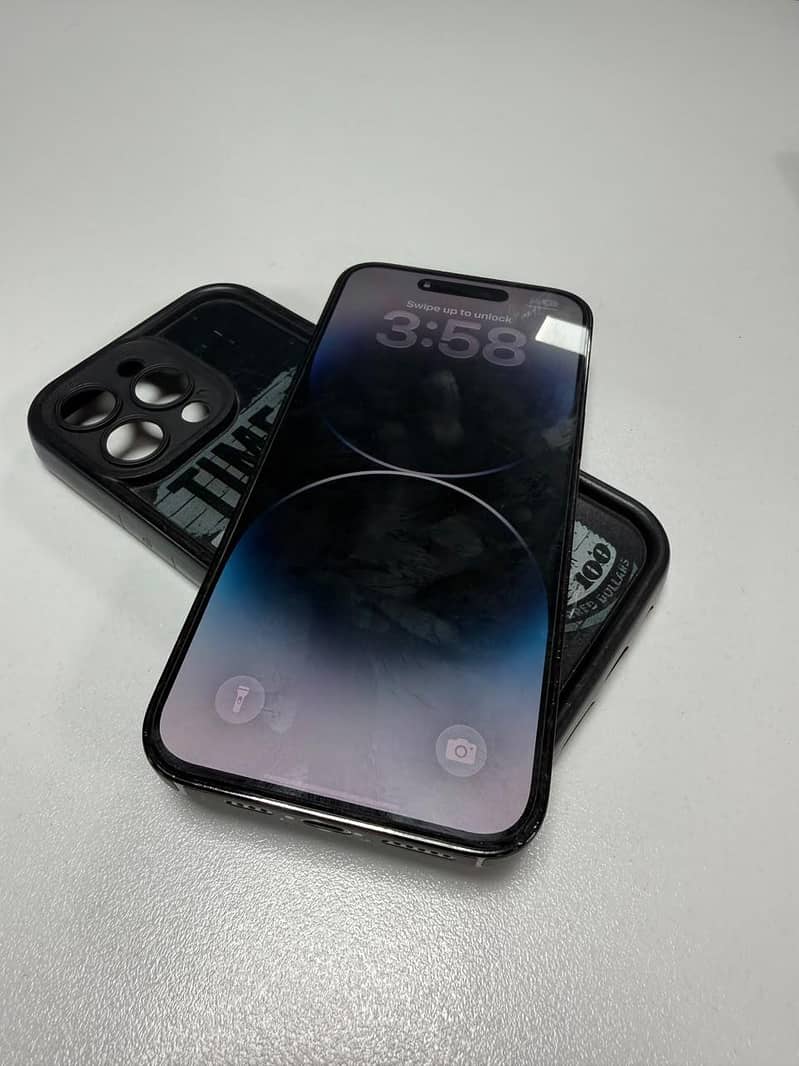 Apple iPhone 14 Pro Max 0