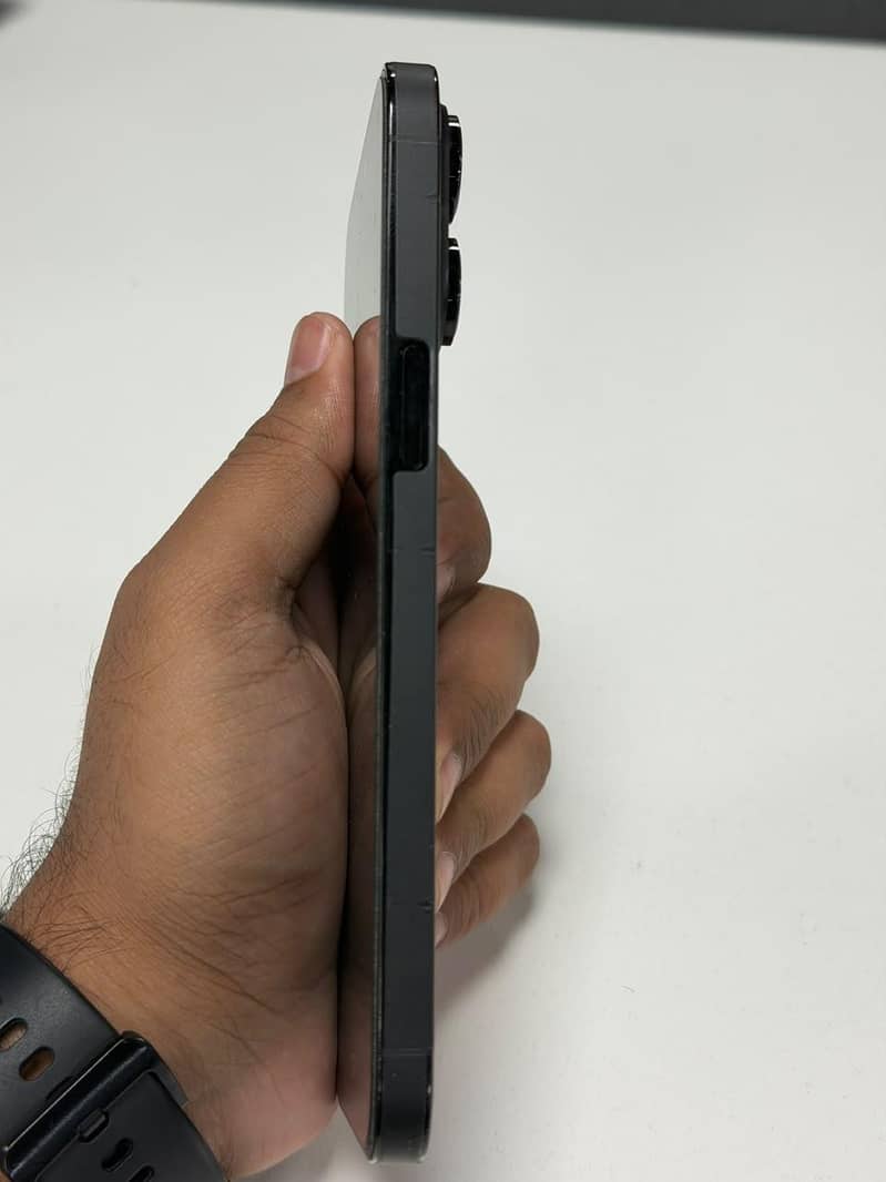 Apple iPhone 14 Pro Max 3