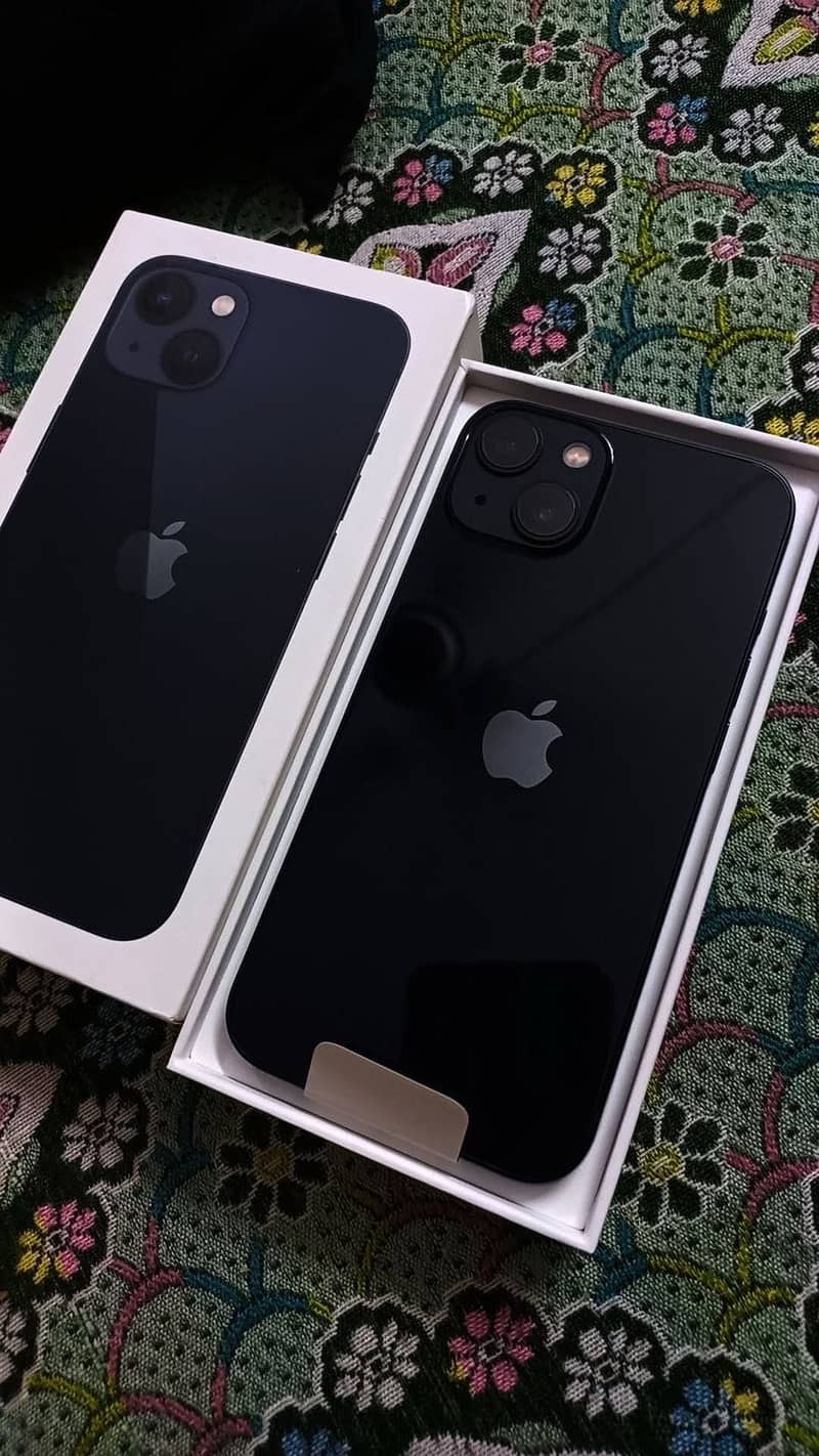 Apple iPhone 13 1