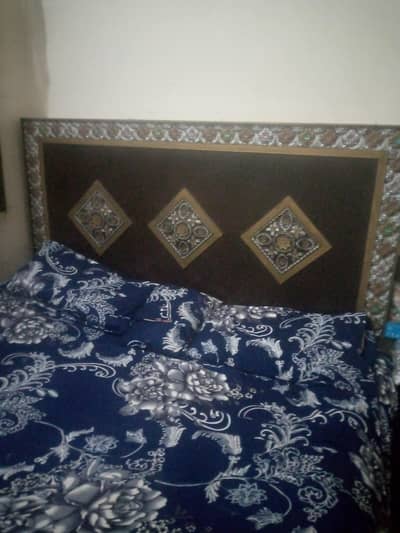 samal double bed good condition