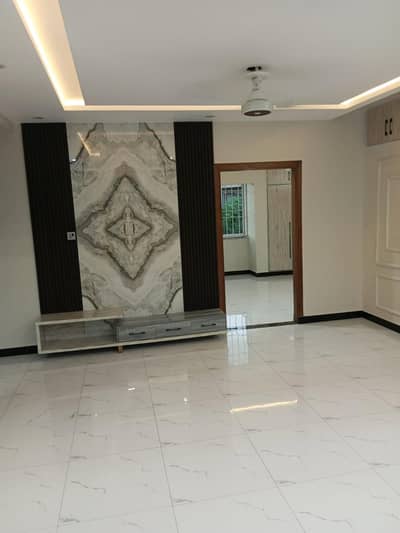 G-11/4 PHA C-Type Fully Renovated 3rd Floor Flat For Sale