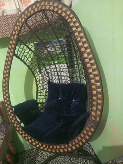 single size hanging chair with comfortable questions cushions