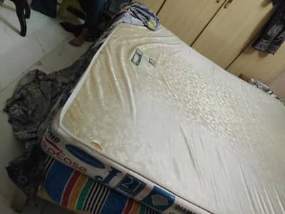 selling a mattress of king size