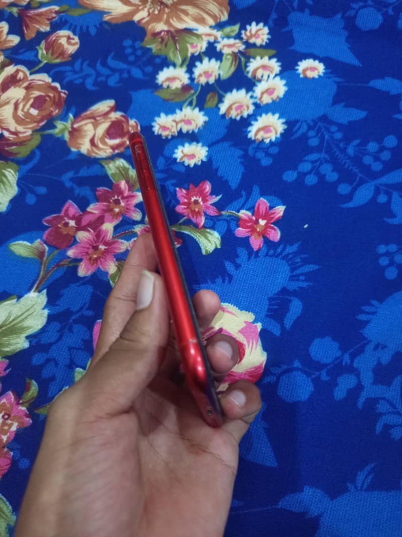 Apple iPhone 11 7