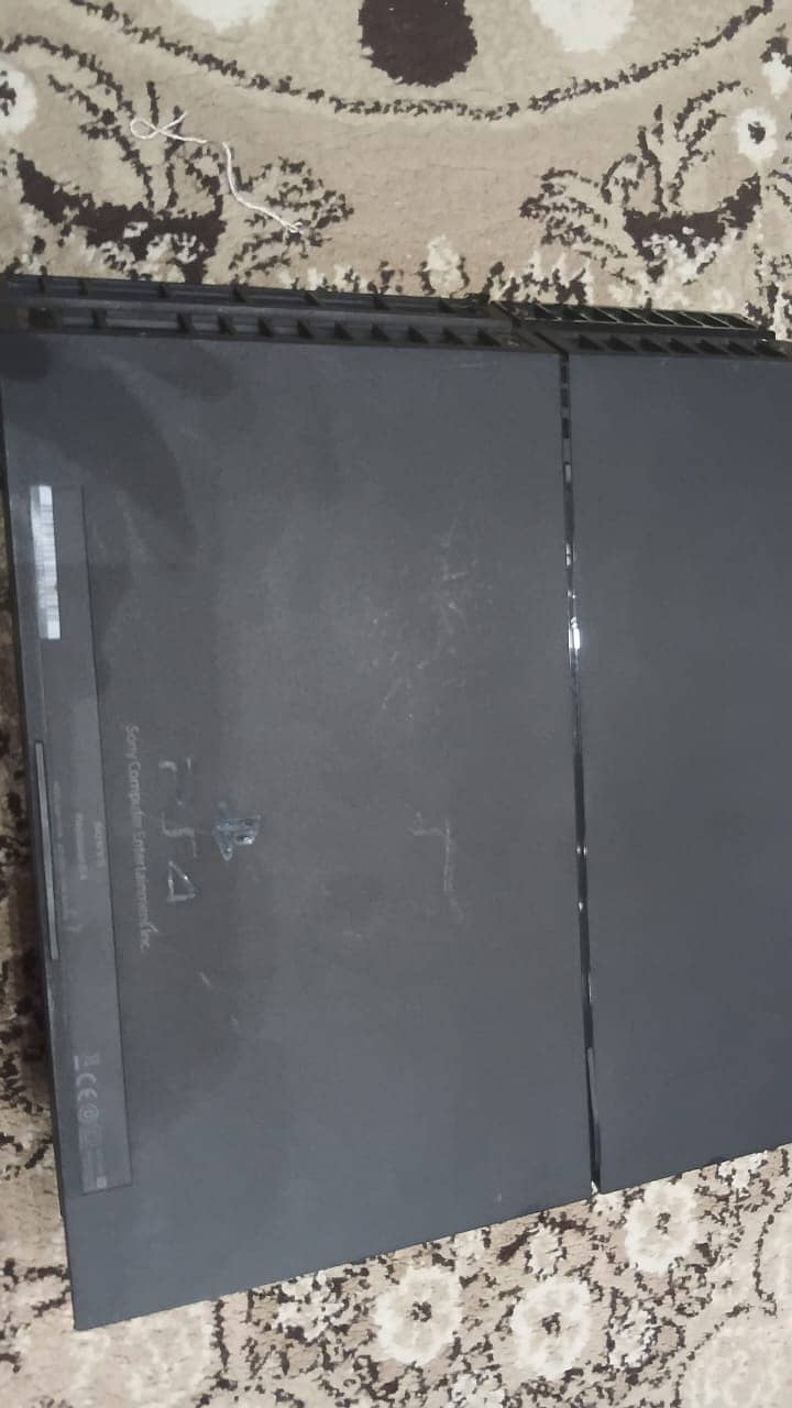 PS4 good condition 3