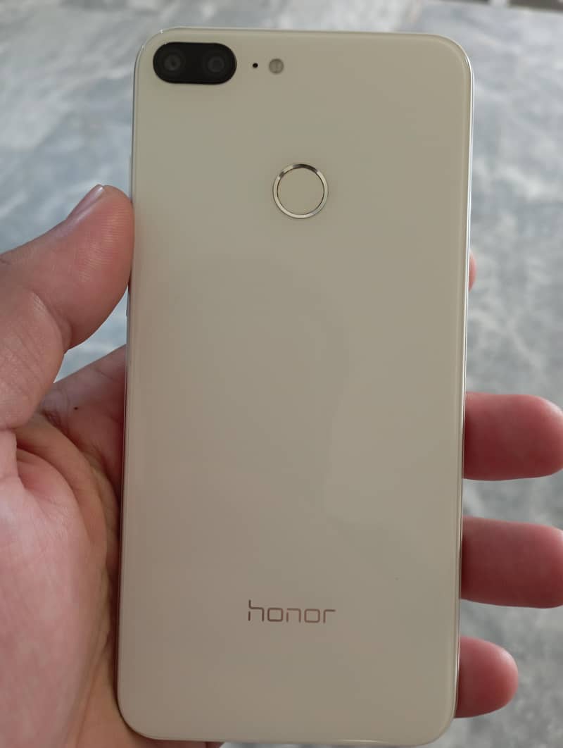 Honor 9 Lite 6