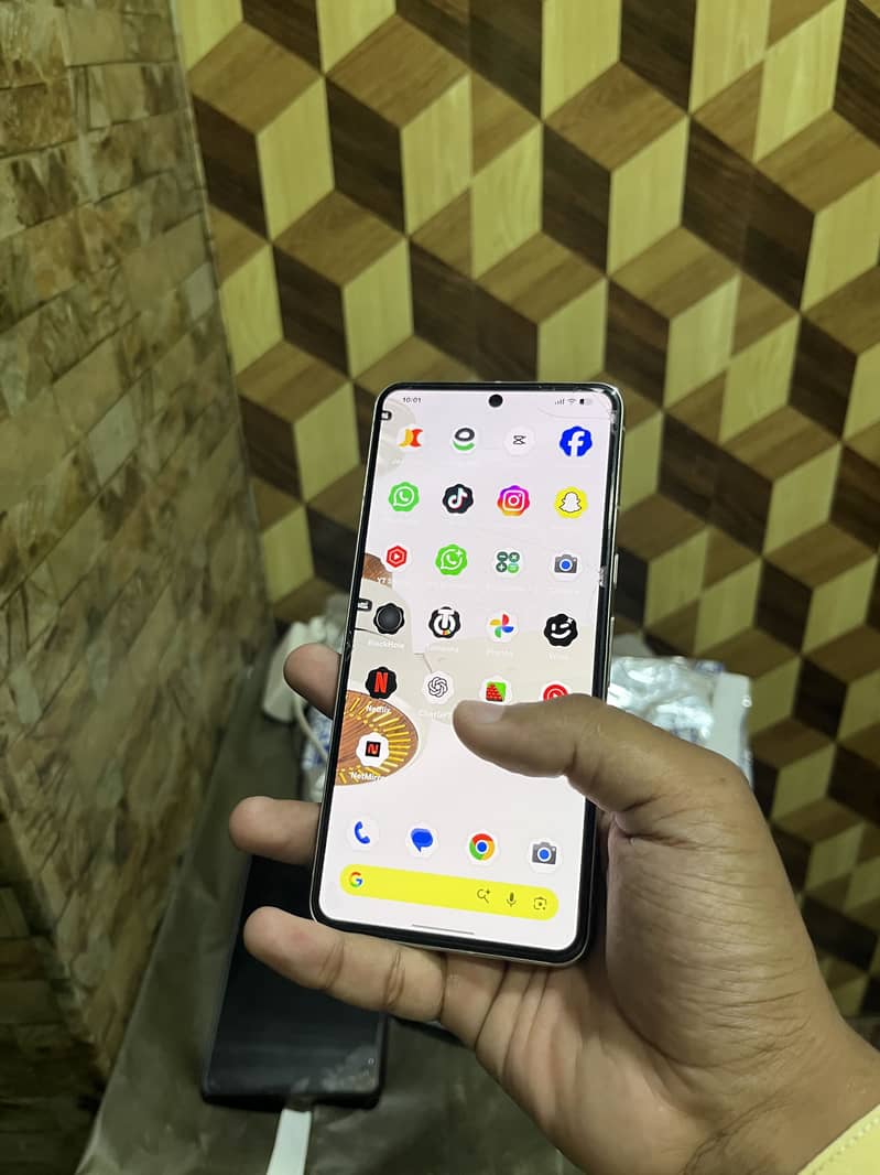 Google Pixel 8 Pro 1